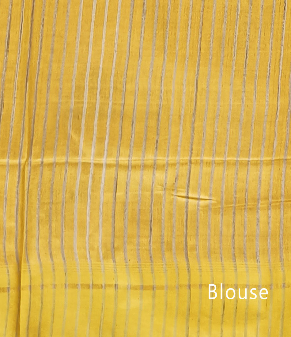 Off-white Floral Printed Tussar Ghicha Silk Saree