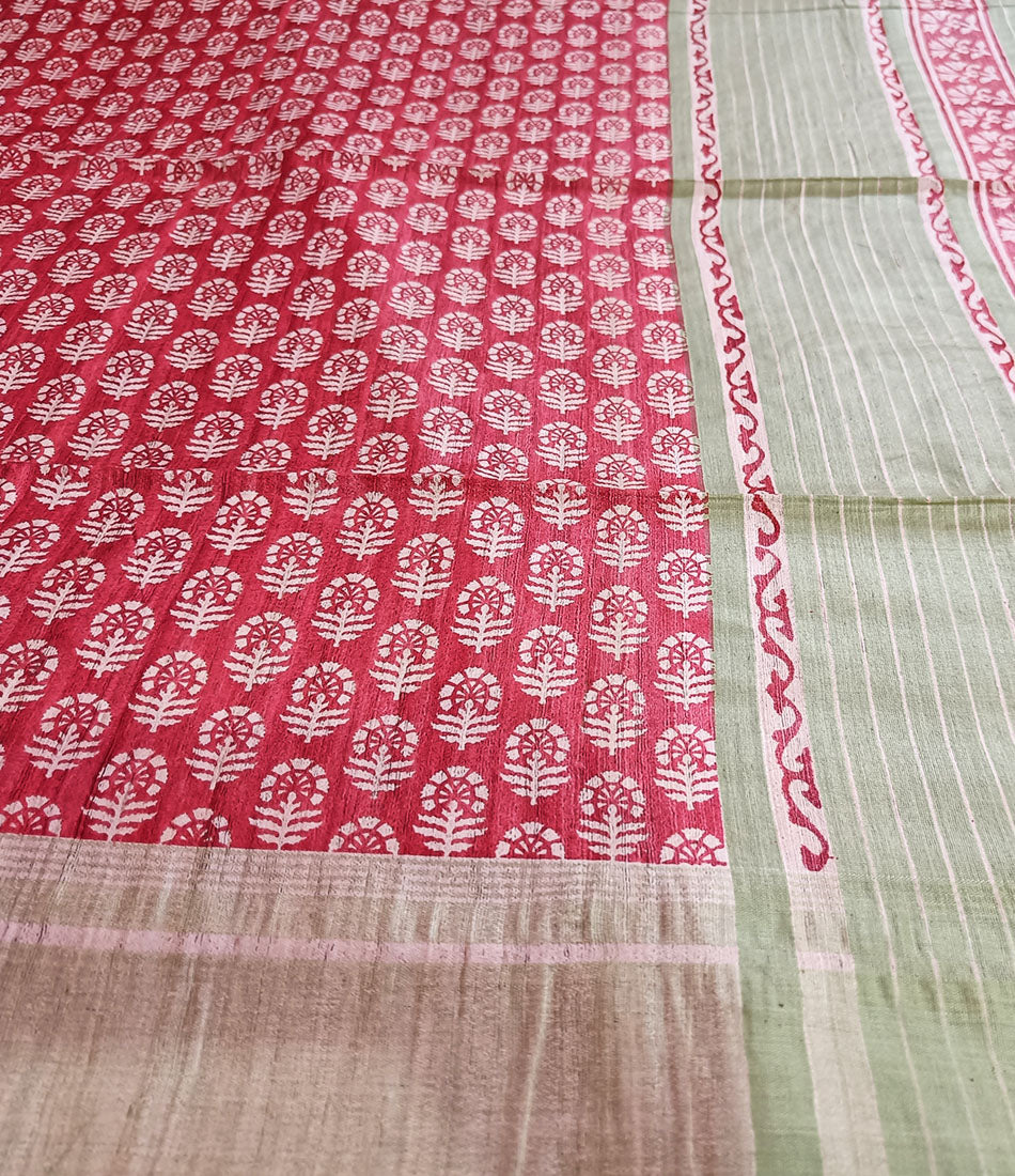 Printed Tussar Ghicha Silk Saree in Red