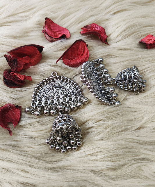 Kari Women's Oxidized Earring |Peepal Clothing