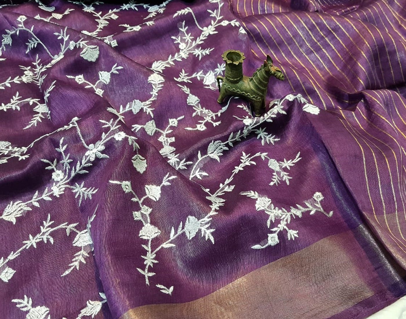 Magenta Embroidered Silk Linen Saree|Peepal Clothing