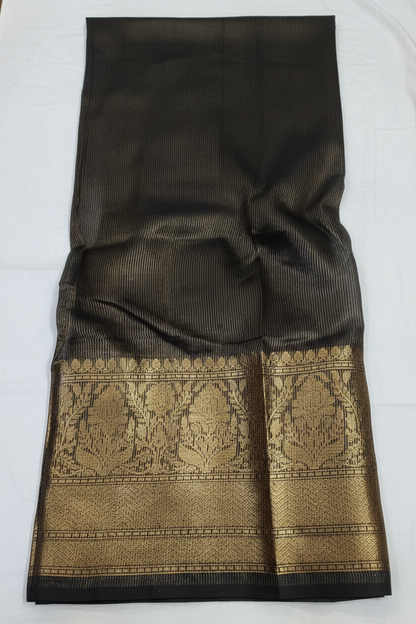 White Pure Banarasi Silk Linen Saree with Contrast Black Border