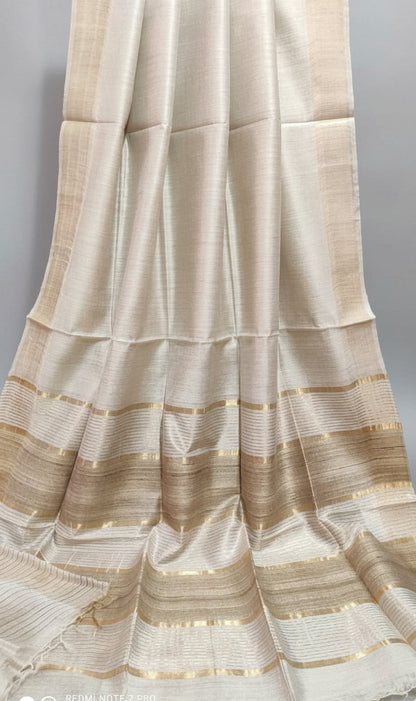 Off-white Staple Body Saree with Ghicha Silk Pallu 