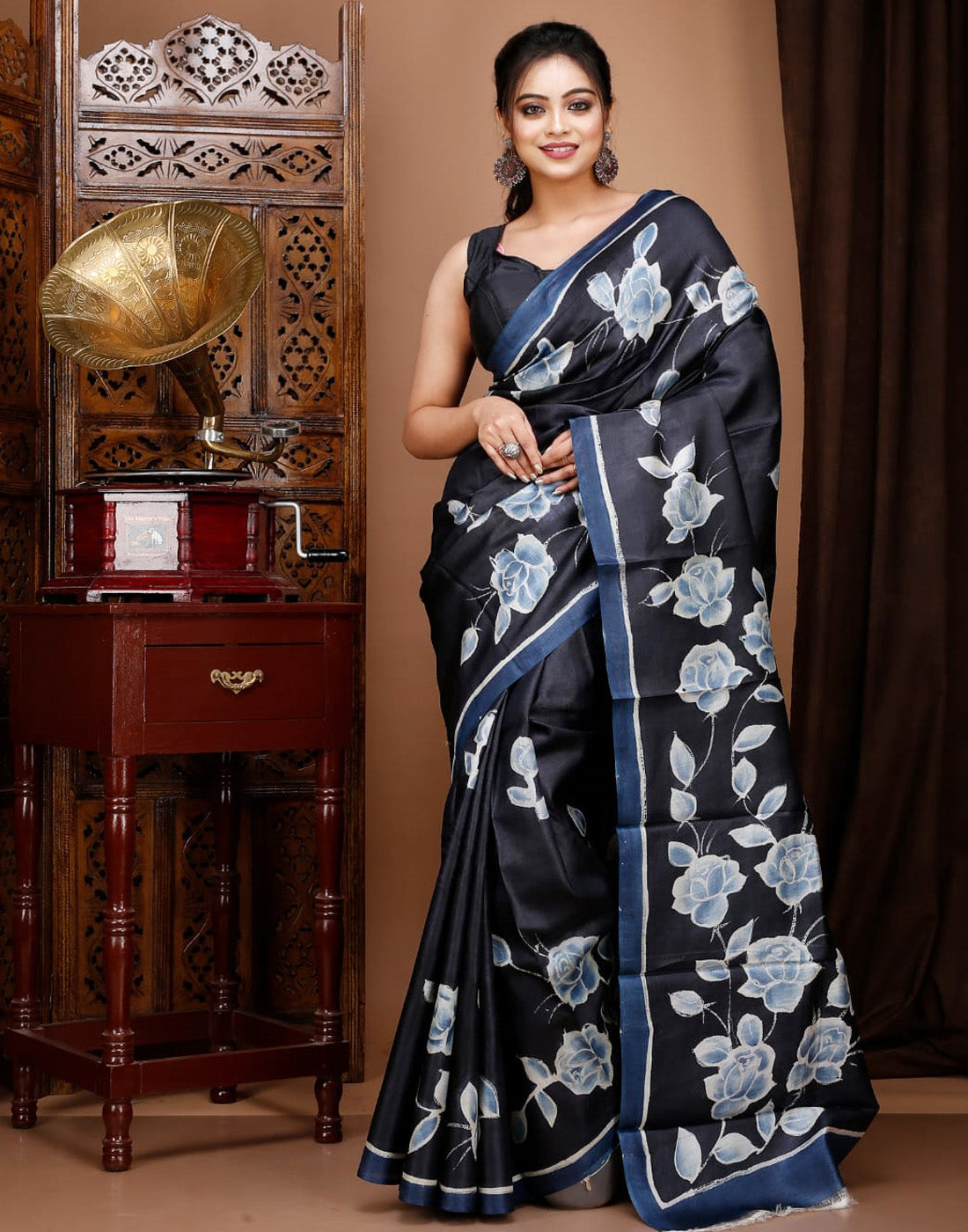 Black Floral Motif Kalamkari Silk Saree| Peepal Clothing