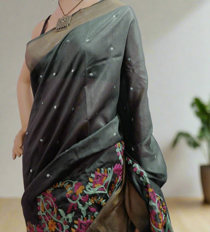 Buy Floral Embroidered Tussar Munga Silk Saree | Peepal Clothing