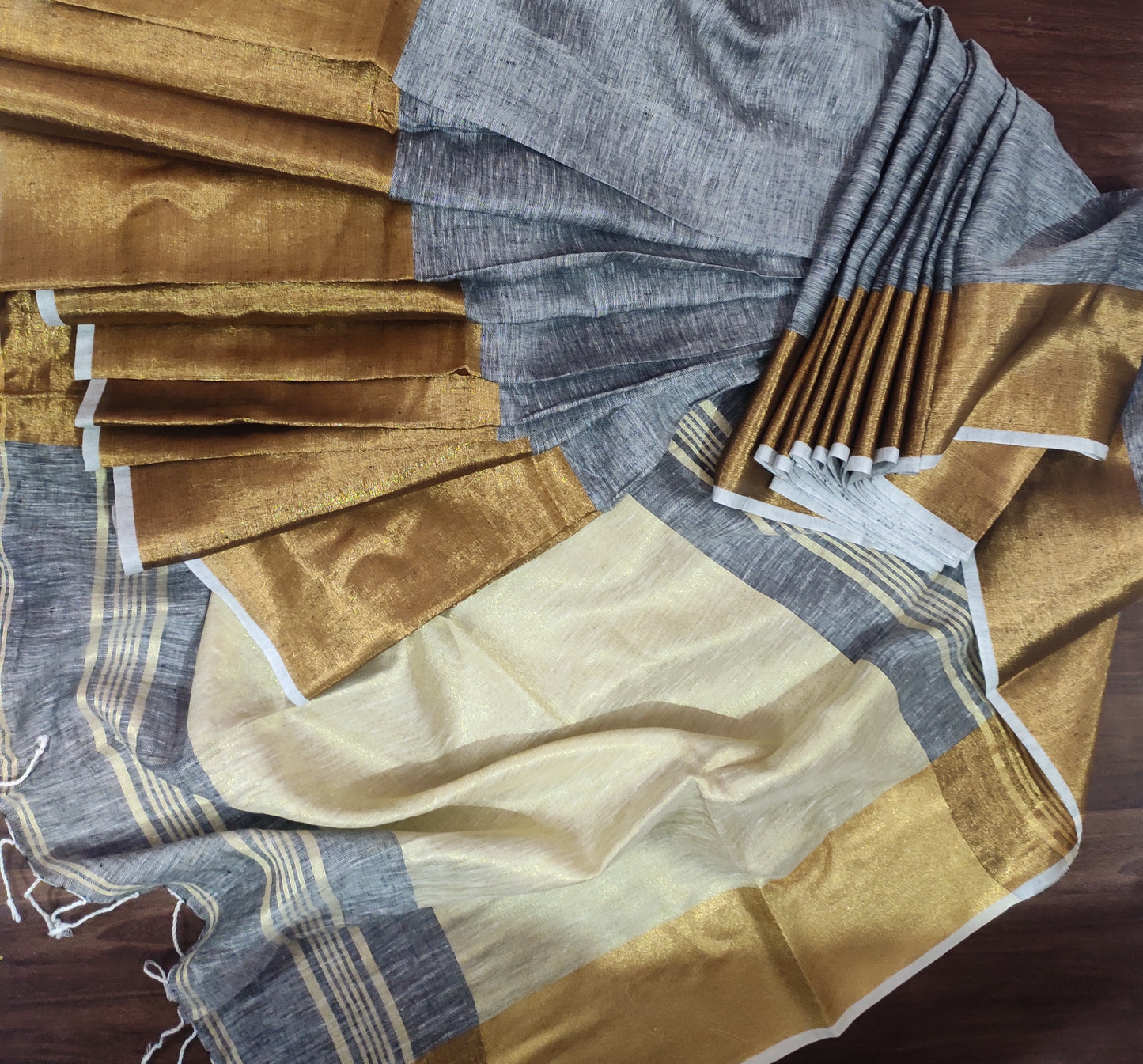  Gray Linen Saree | Peepal Clothing