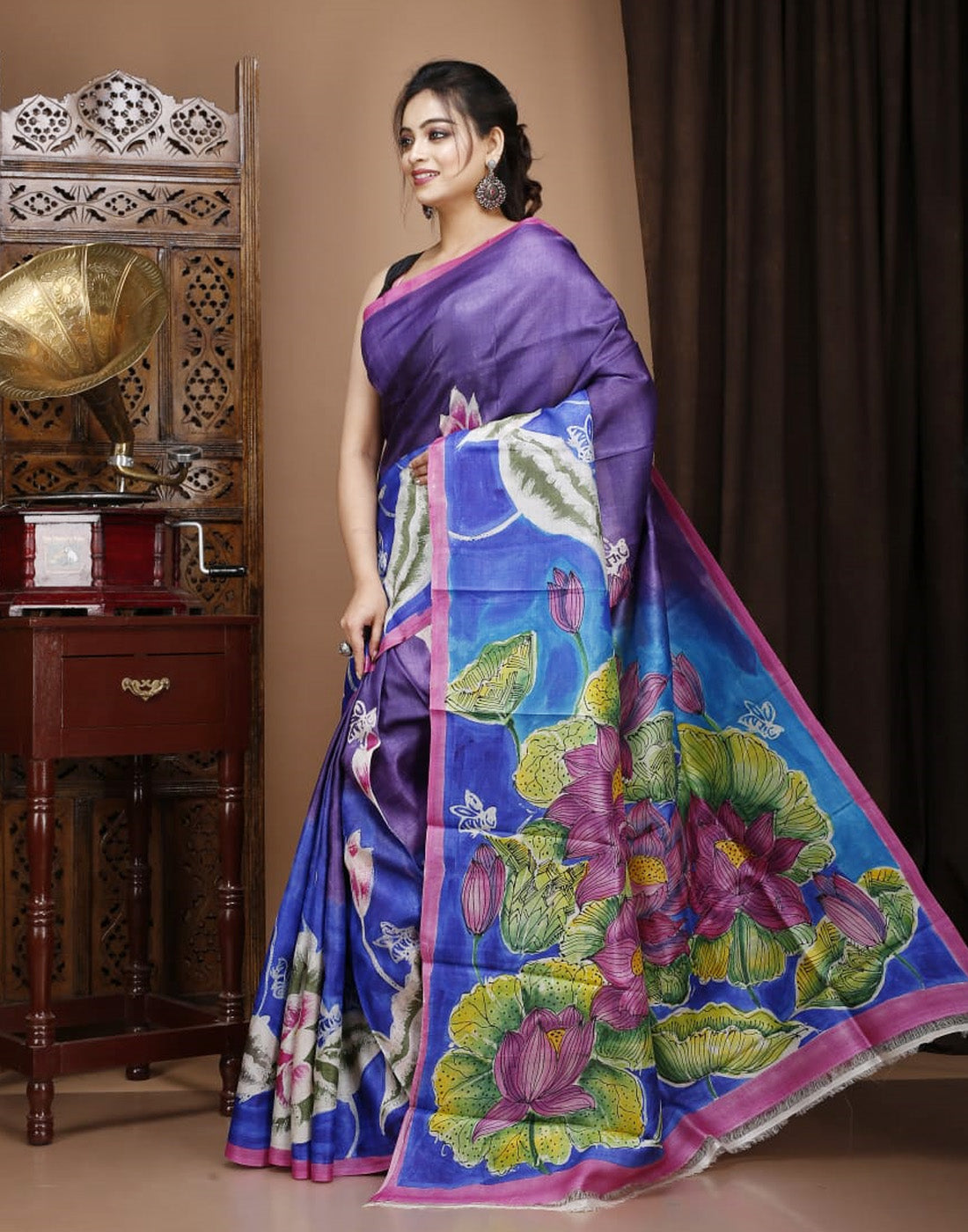 Stunning Viscose Dola Kalamkari Digital Printed Saree | Silk sarees online,  Printed sarees, Kalamkari saree